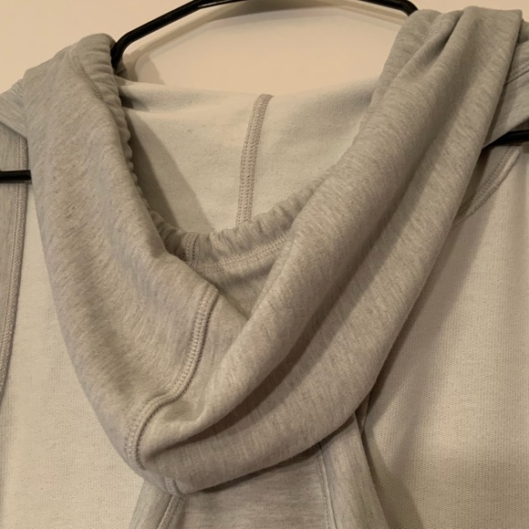 Super Cute Athletic Hoodie Tank☀️NEW☀️ - Picture 14 of 15